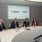 Indra Group alcanza un acuerdo con Redeia para adquirir el 89,7% de Hispasat, que incluye su participación en Hisdesat